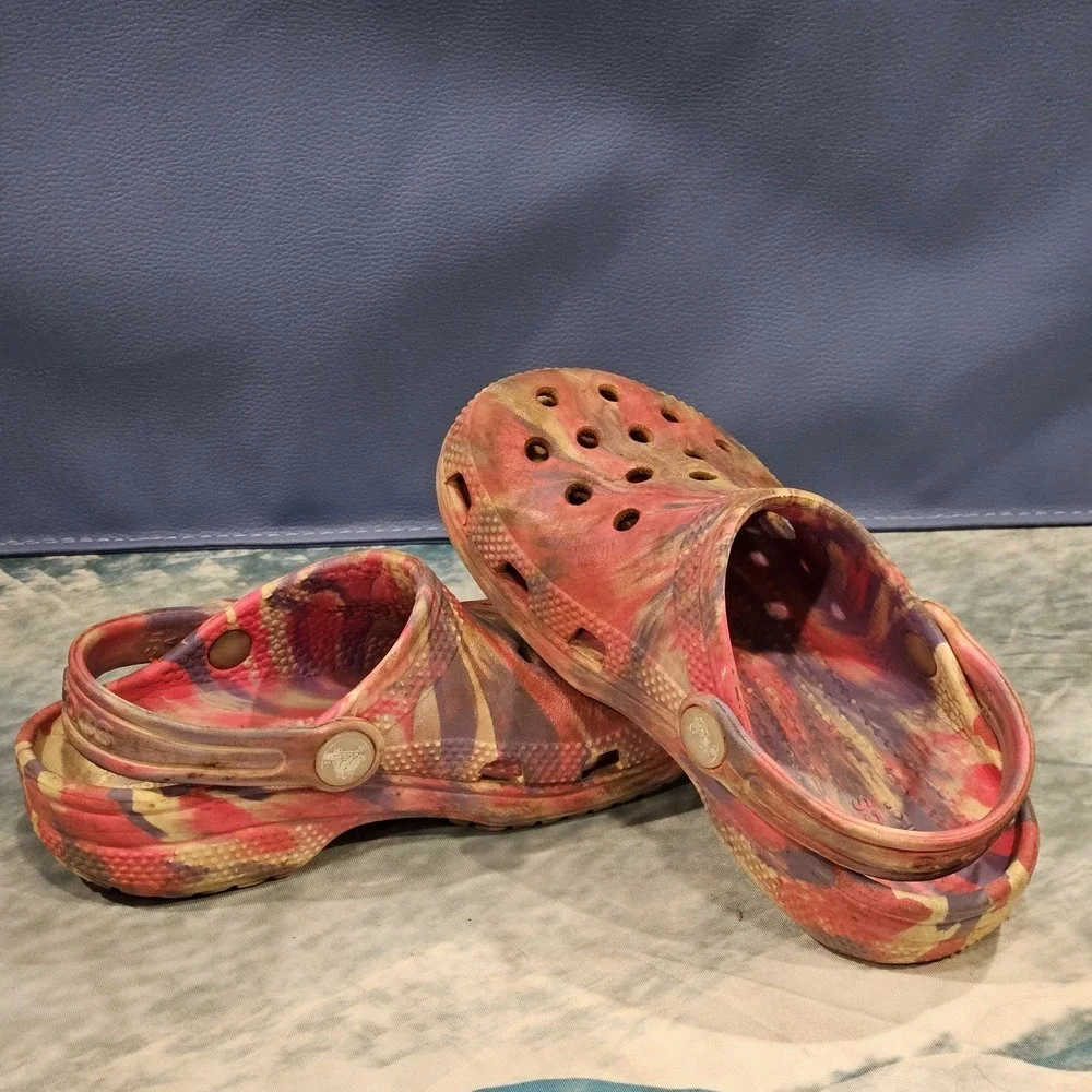 Crocs Girls‎ Toddler Size 11C Tie Dye Pink Clogs Slip On Shoes